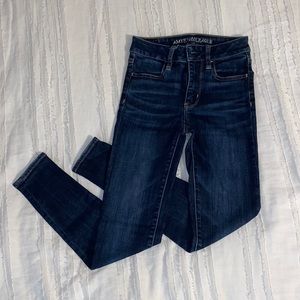American Eagle 00 Short dark washed jeans
